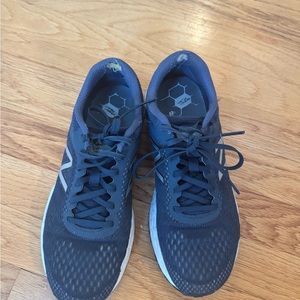 New Balance Fresh Foam Running Shoes size 8